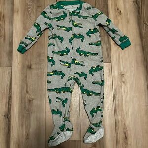 Simple Joys by Carters Size 24 Month Footed fleece sleepers w/ Alligator print